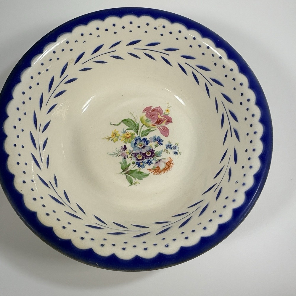 Vintage Homer Laughlin Serving Bowl Blue White Floral Roses M50N8 9.5" Cottage